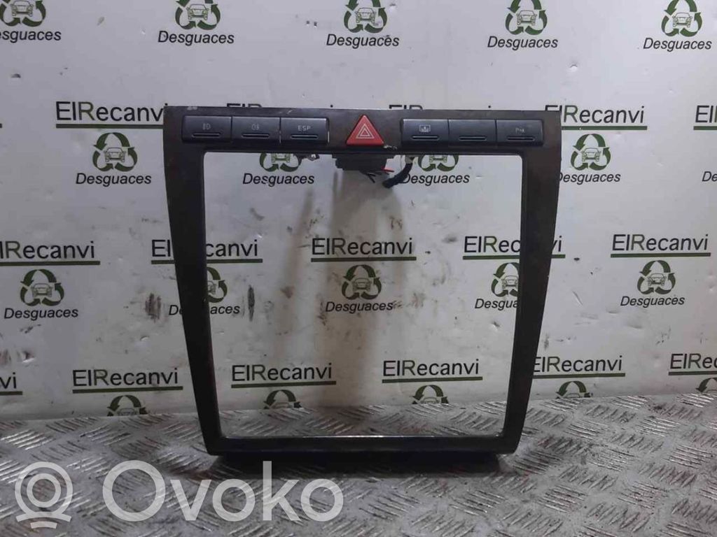 Hazard light switch   4D0820325