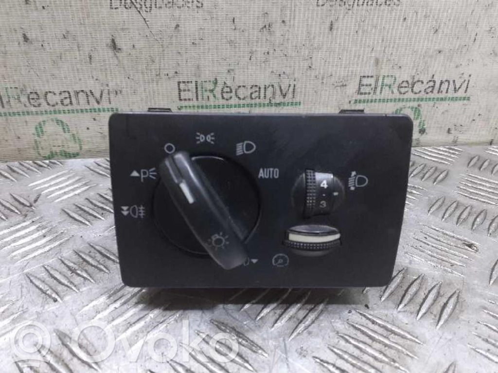 Interruptor de luz   4M5T13A024CA