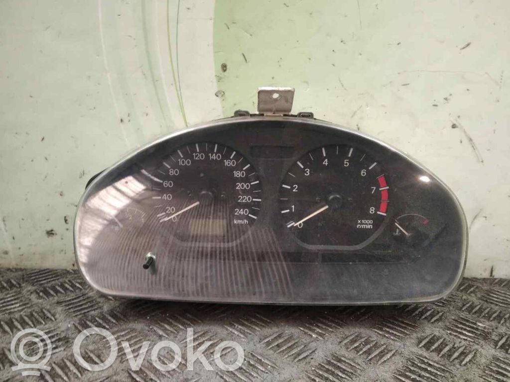 Mitsubishi Carisma Speedometer (instrument cluster) 