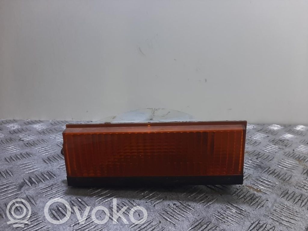 Front indicator light   8956000
