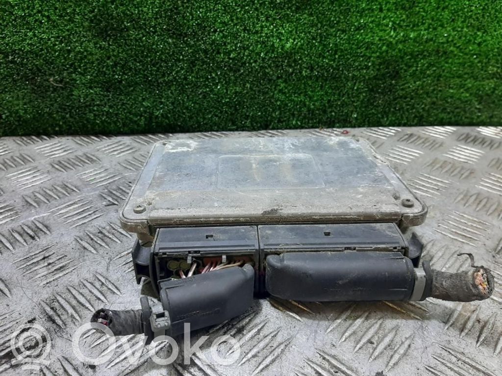 Volkswagen Golf V Engine control unit/module ECU 