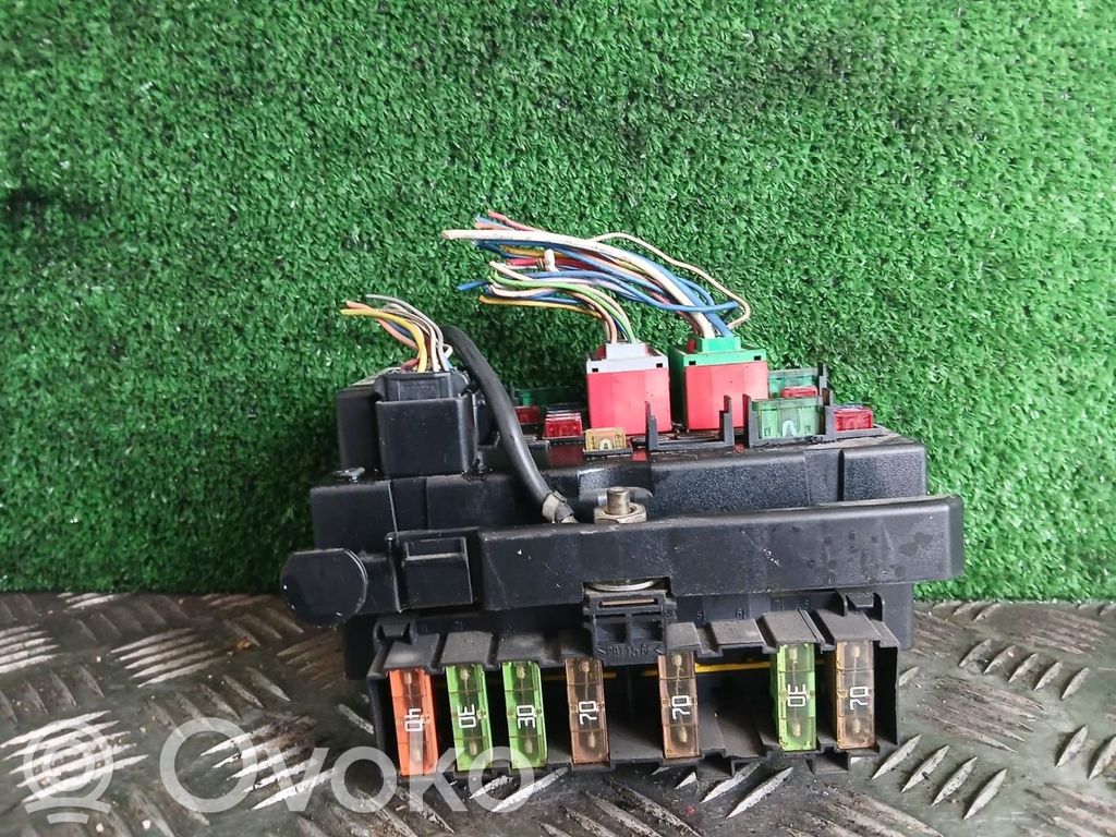 Peugeot 307 Fuse module 