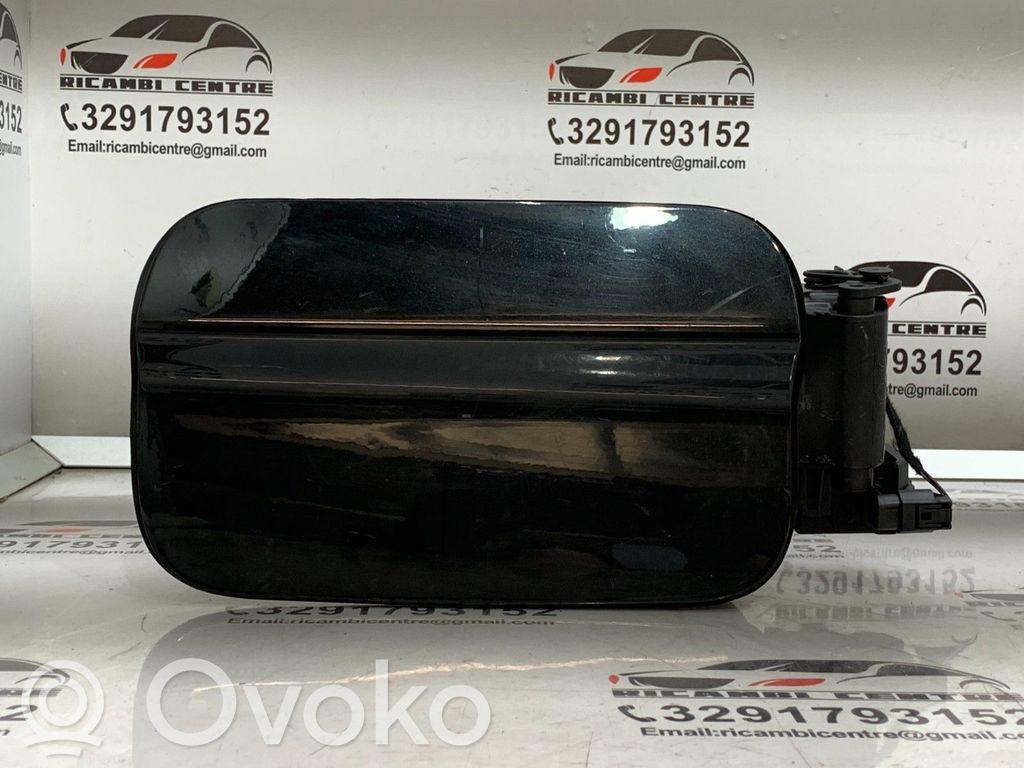 BMW 2 F22 F23 Korek wlewu paliwa 
