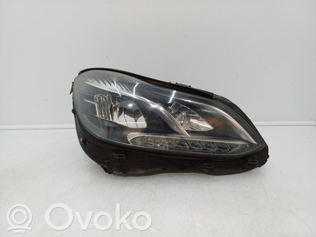 Mercedes-Benz E W212 Lampa przednia 