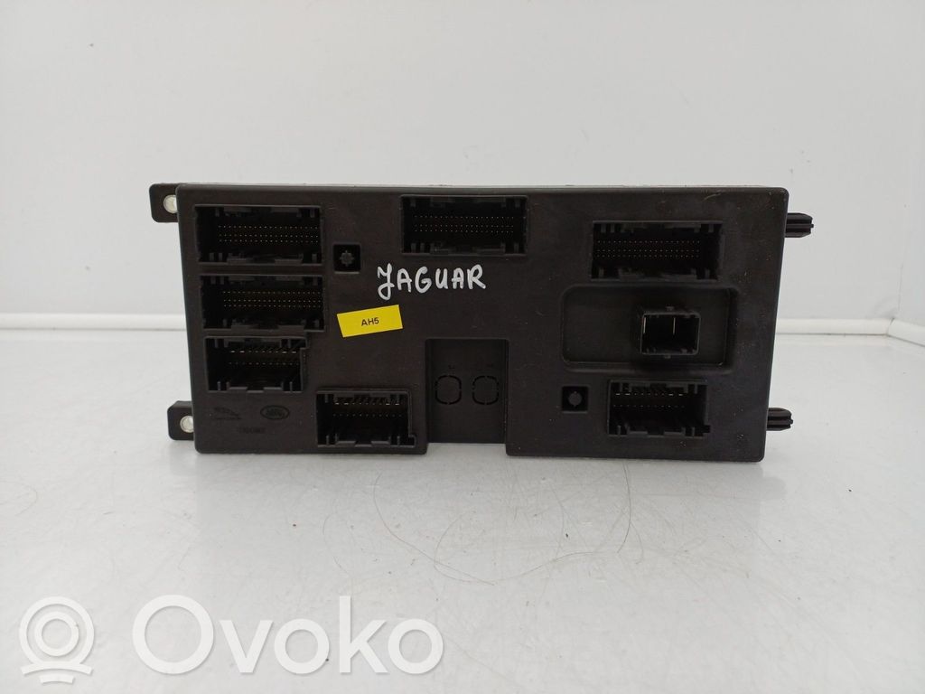 Jaguar XE Comfort/convenience module 