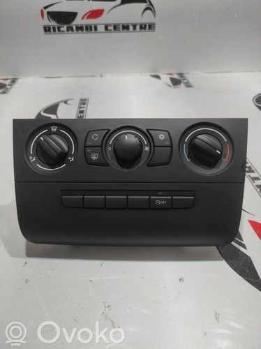 BMW 1 E81 E87 Climate control unit 
