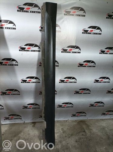 BMW X1 E84 Kynnyksen/sivuhelman lista 