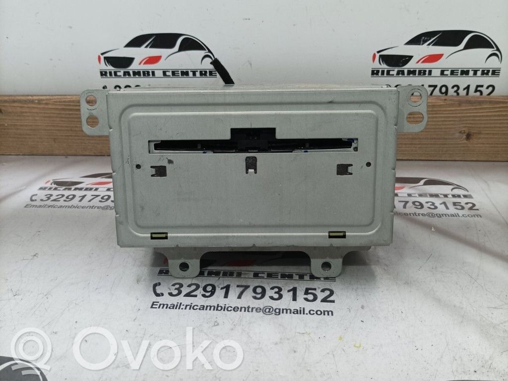 Panel / Radioodtwarzacz CD/DVD/GPS   22739813,22790015,453116246,7612034257,93169534