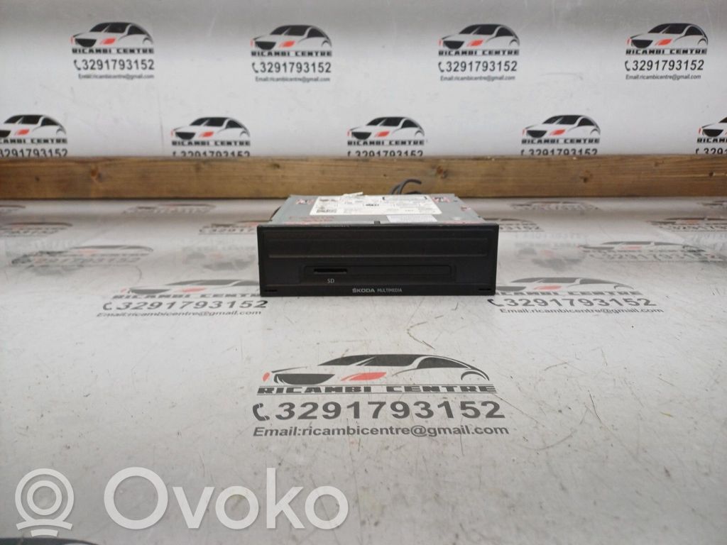 Skoda Fabia Mk2 (5J) Panel / Radioodtwarzacz CD/DVD/GPS 