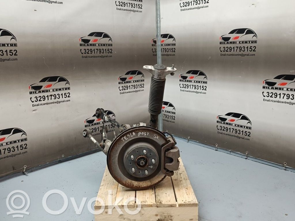 Tesla Model Y Rear wheel hub spindle/knuckle 