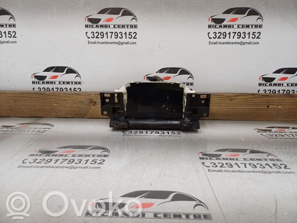 Ford Focus Screen/display/small screen 