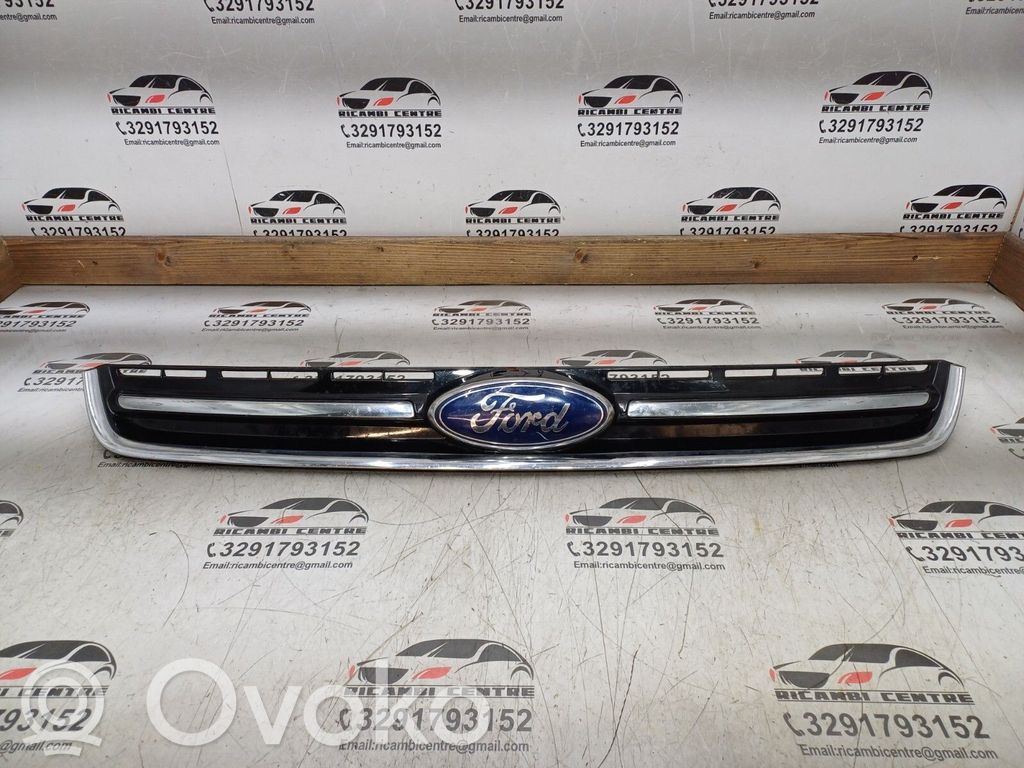 Ford Focus Priekšējais režģis 