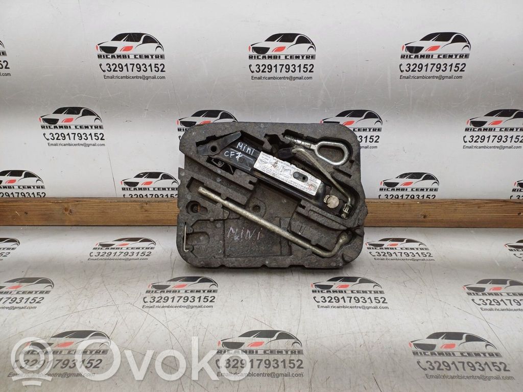 Mini One - Cooper Coupe R56 Instrumentu komplekts 