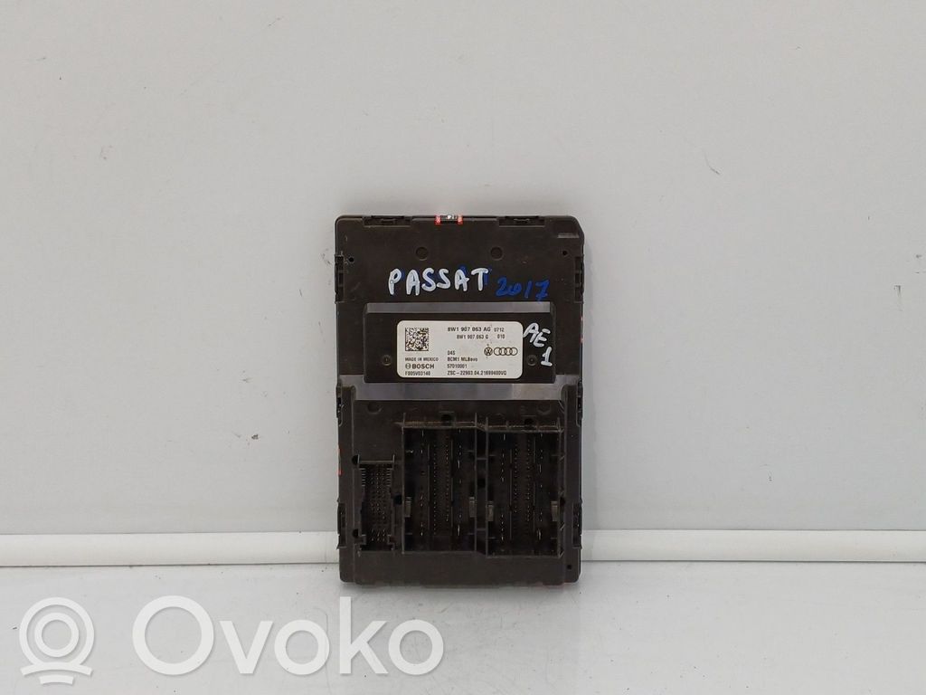 Mukavuusmoduuli   8W1907063G,57010001,8W0907063CH,8W1907063AG,F005V03140