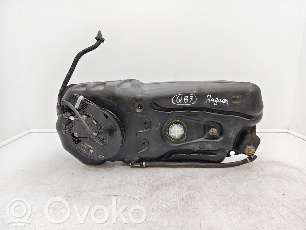 Jaguar XE Tapón depósito adblue 