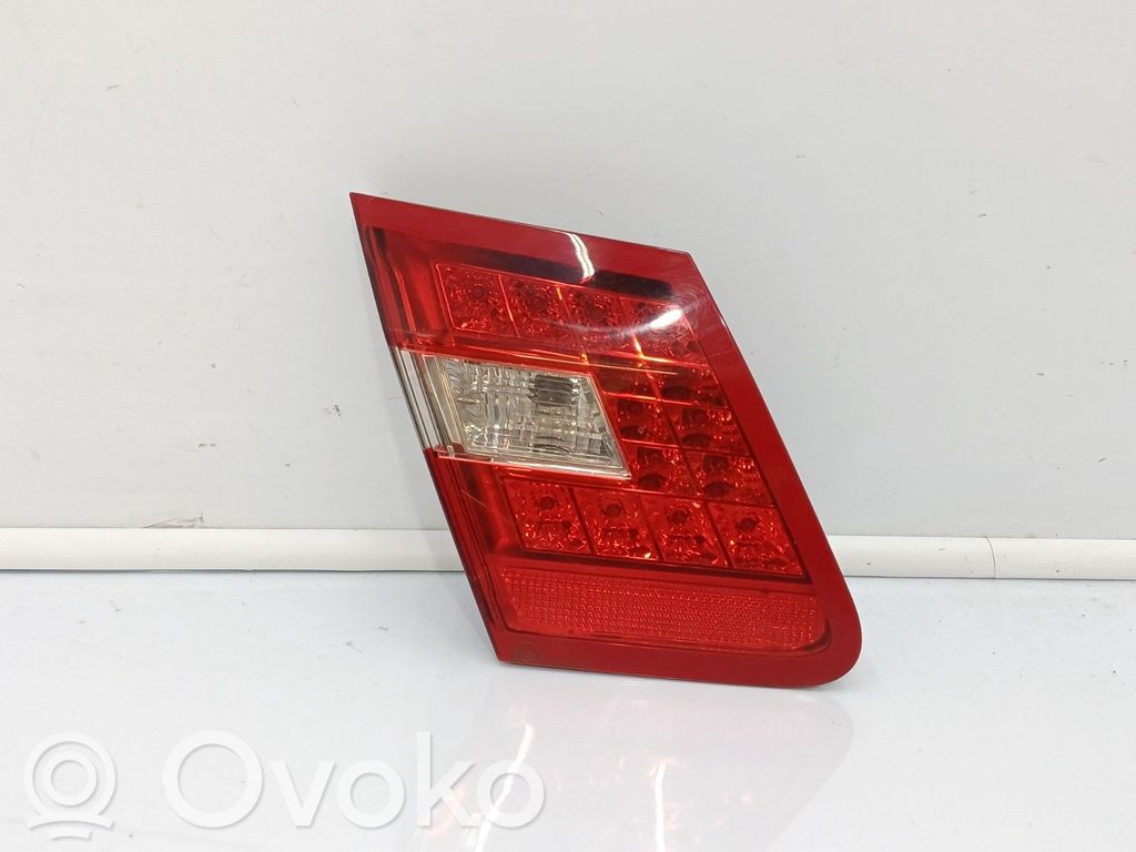 Mercedes-Benz E W212 Lampă spate în caroserie 
