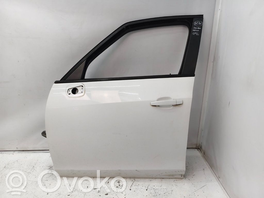 Opel Zafira B Puerta delantera 