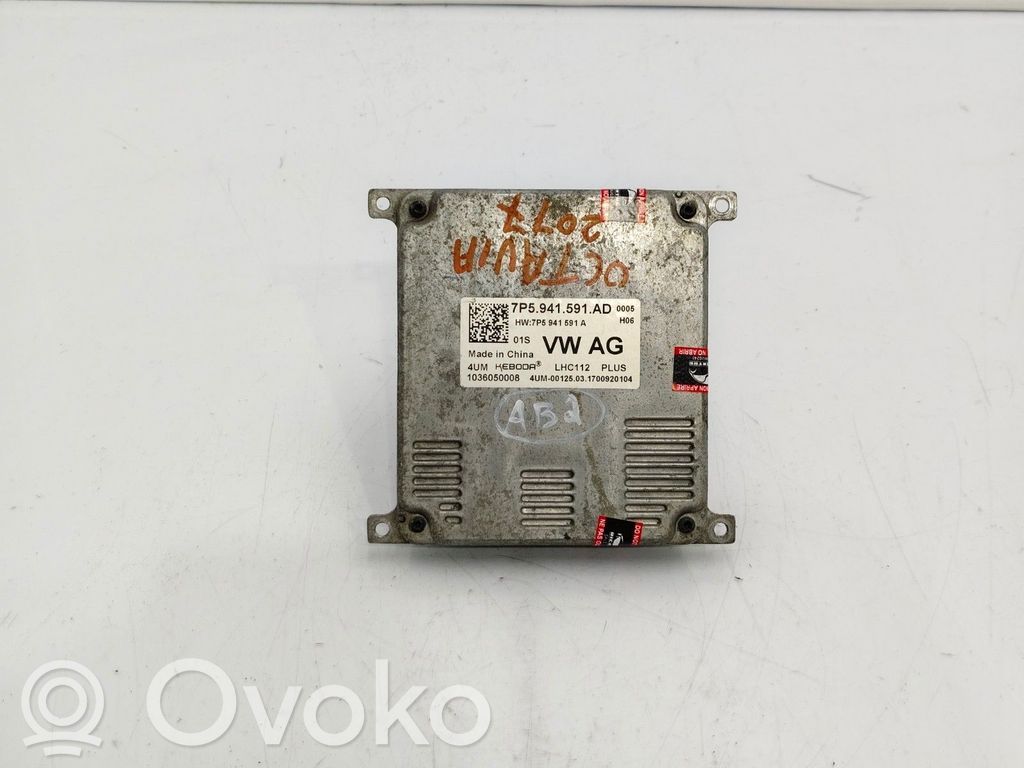 Skoda Octavia Mk3 (5E) Moduł / Sterownik hamulca postojowego EMF 