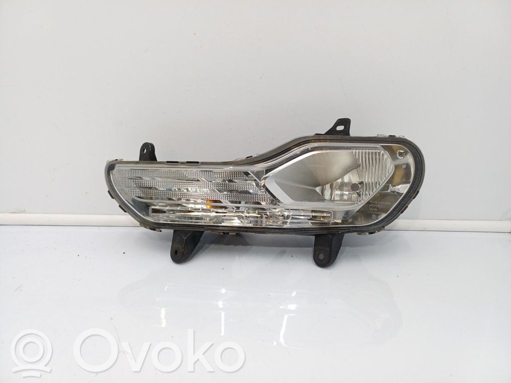 Ford Kuga II Etu-/Ajovalo 