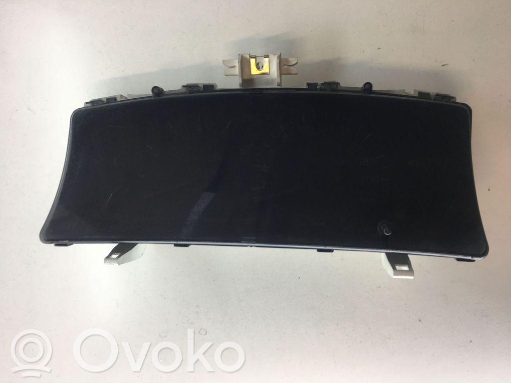 Toyota Corolla Verso E121 Speedometer (instrument cluster) 