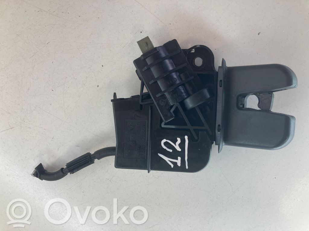 Audi A4 S4 B7 8E 8H Tailgate/trunk/boot lock/catch/latch 