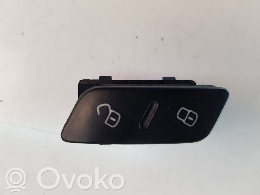 Volkswagen PASSAT B7 Central locking switch button 