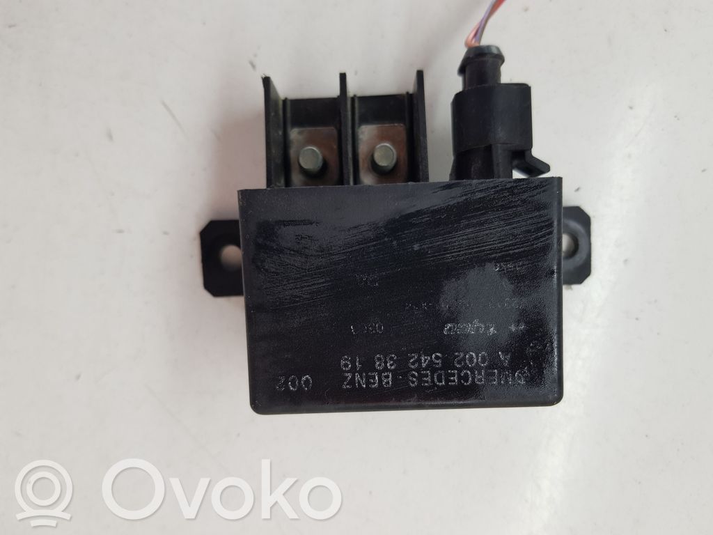 Mercedes-Benz E W211 Charging relay 