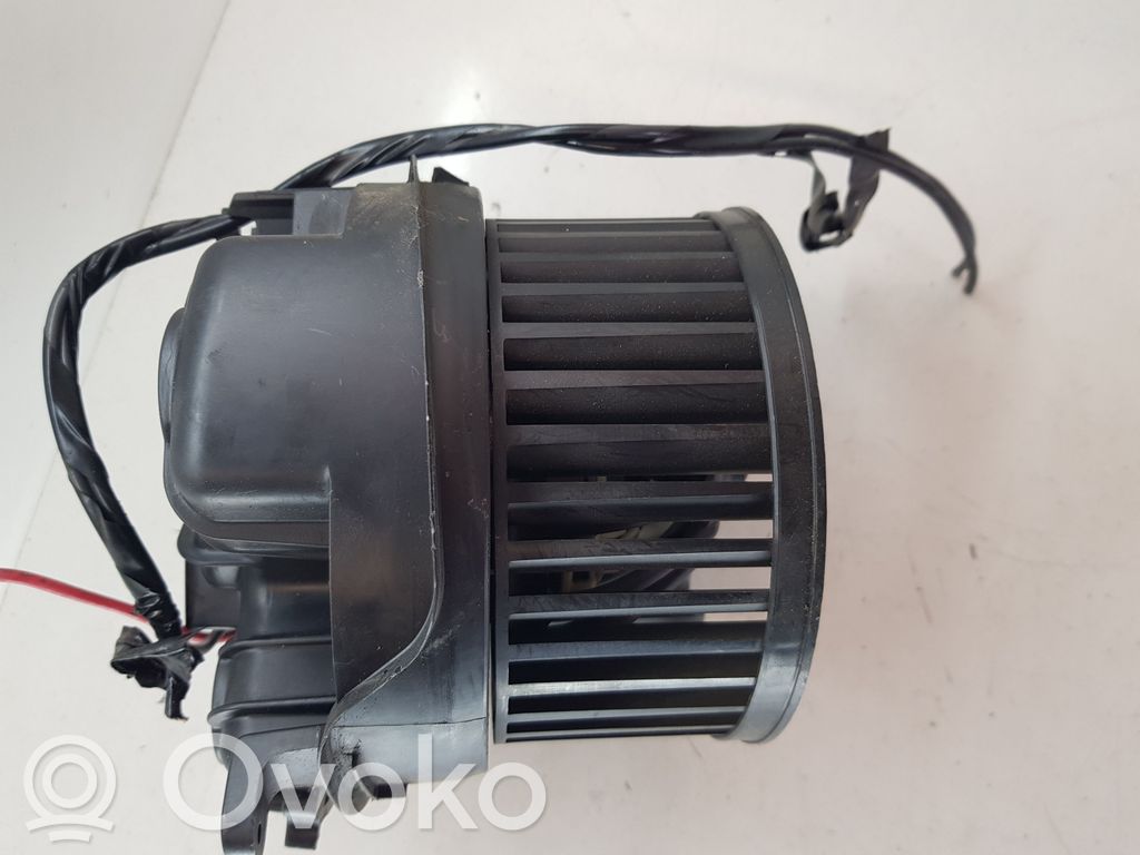 Citroen C3 Pečiuko ventiliatorius/ putikas 