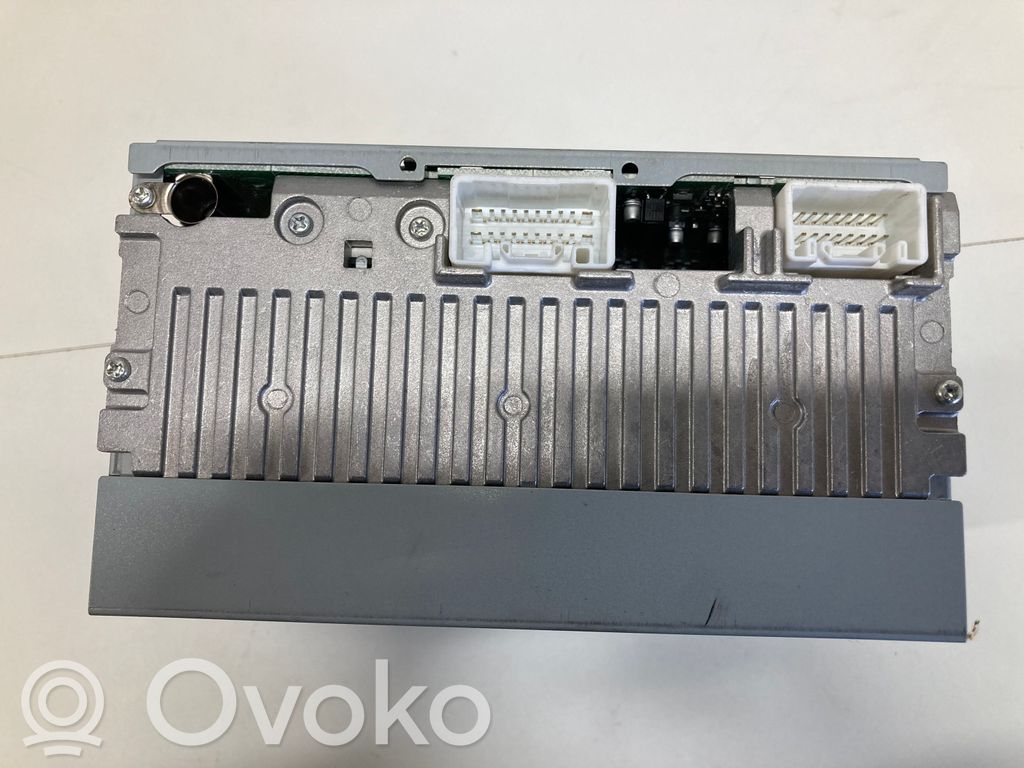 Mitsubishi Outlander Radio/CD/DVD/GPS head unit 