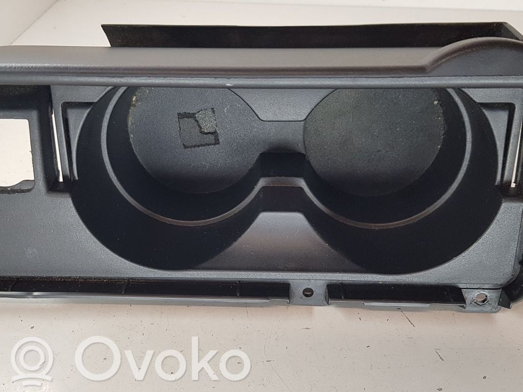 Mazda 3 I Cup holder front 