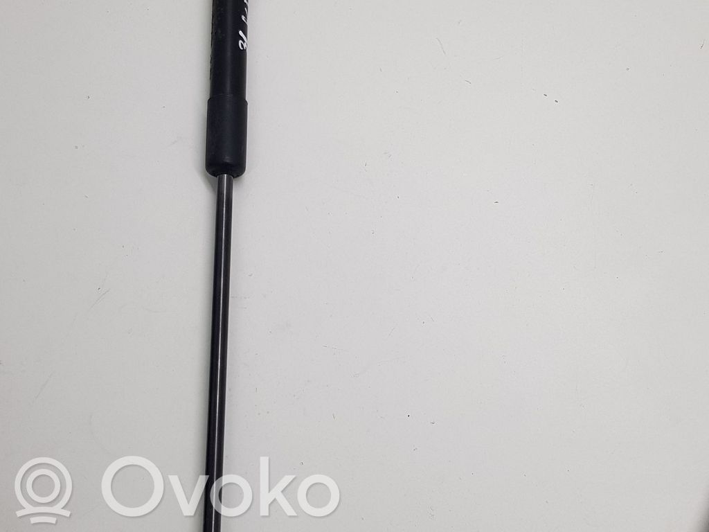 Volvo V40 Tailgate/trunk strut/damper 
