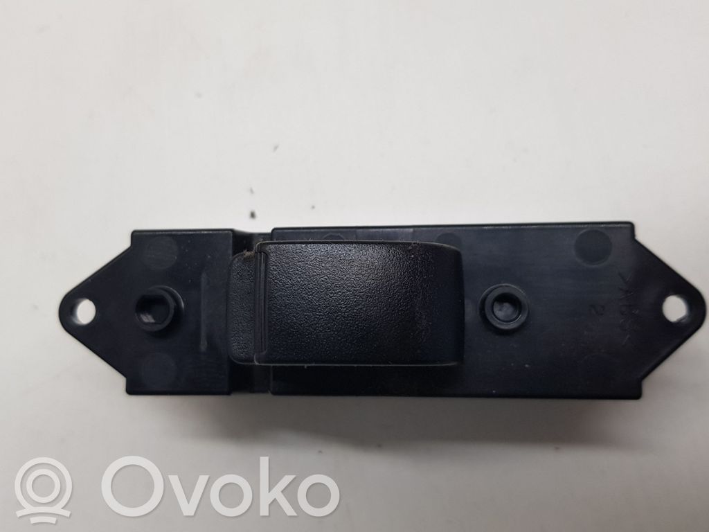 Peugeot 4007 Electric window control switch 