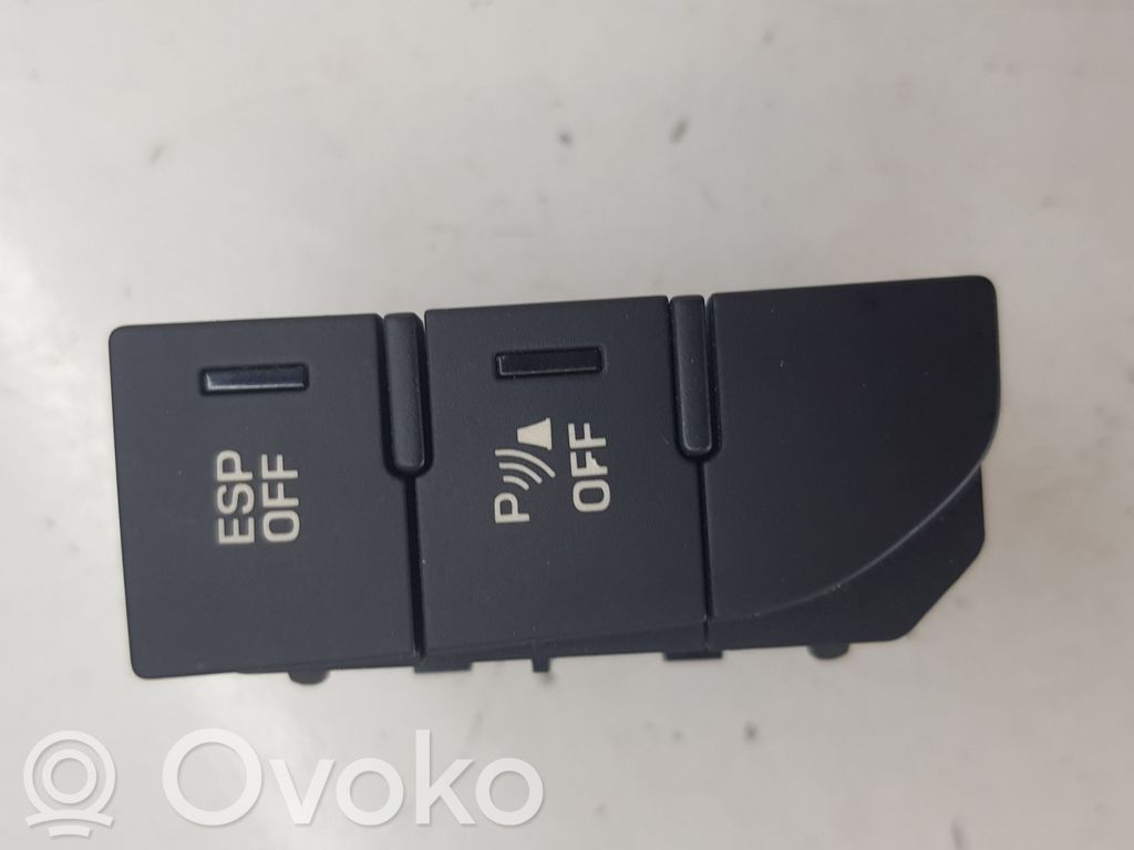 Citroen C5 ESP (stability program) switch 
