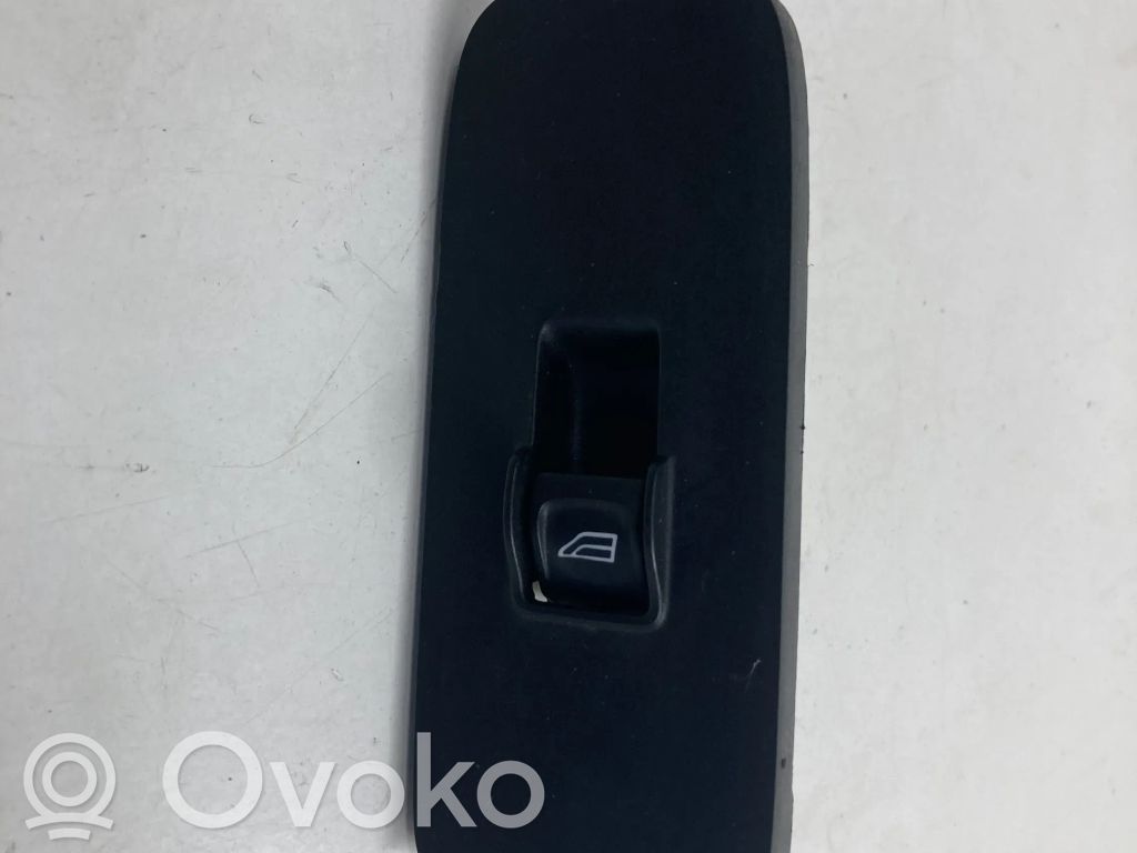 Volvo XC60 Electric window control switch 