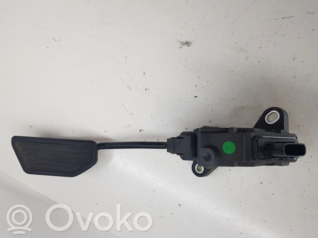 Toyota Avensis T270 Pedał gazu / przyspieszenia 