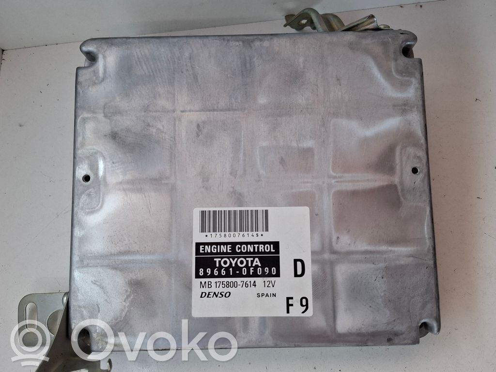 Toyota Corolla Verso AR10 Engine control unit/module 
