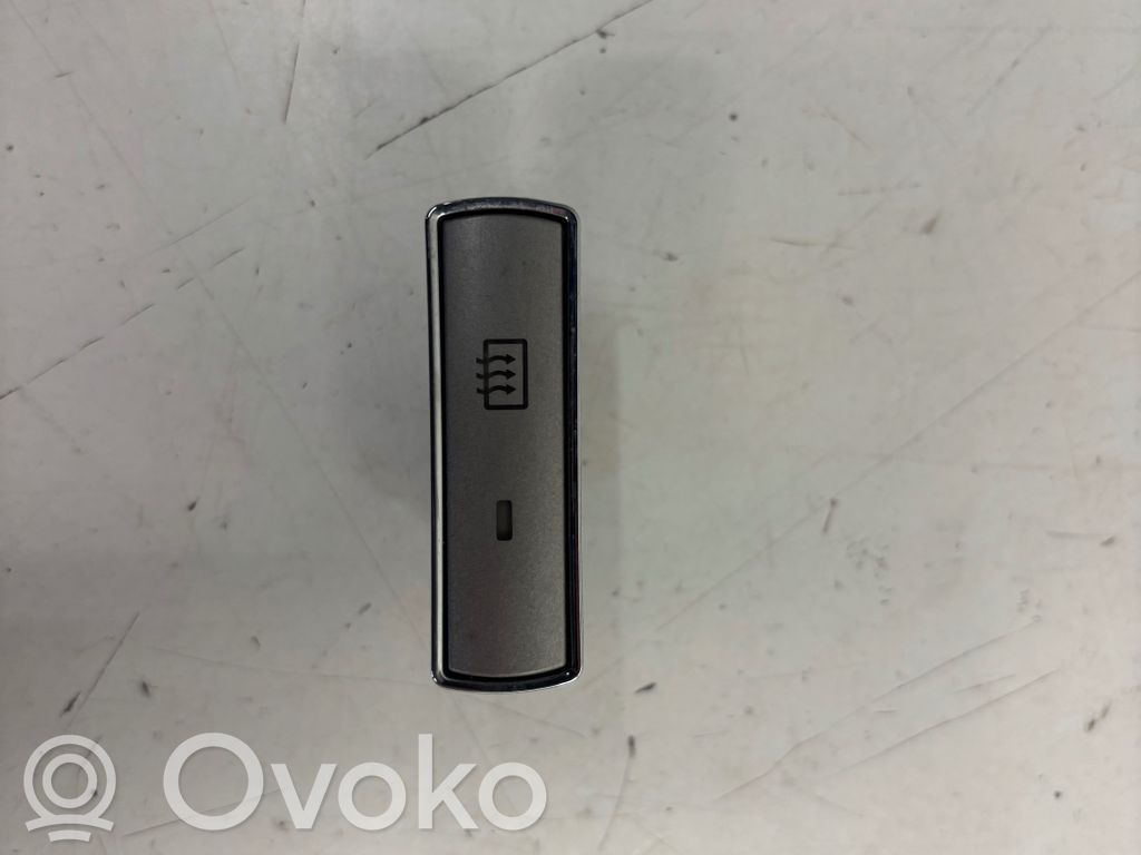 Ford S-MAX Windscreen/window heater switch 