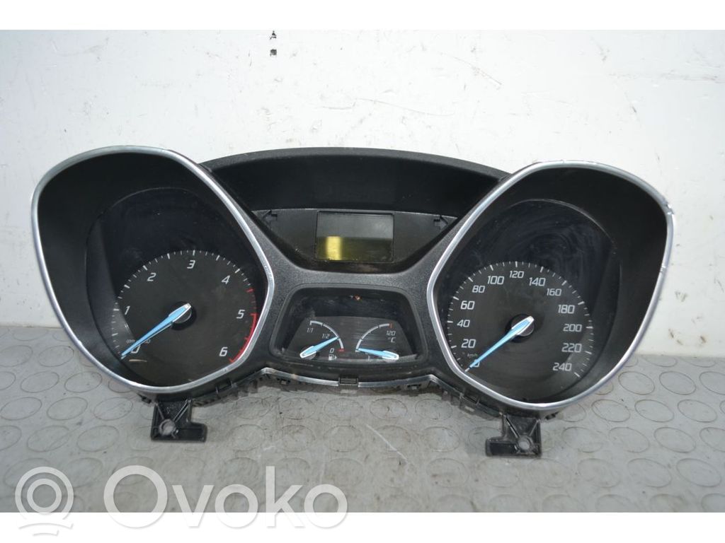 Ford Focus Geschwindigkeitsmesser Cockpit 