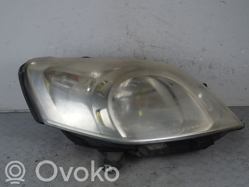 Peugeot Bipper Priekšējais lukturis 