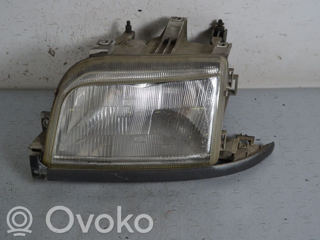 Renault Clio I Scheinwerfer 