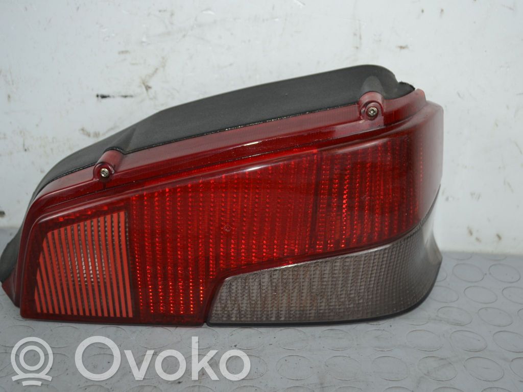 Peugeot 106 Galinis žibintas kėbule 