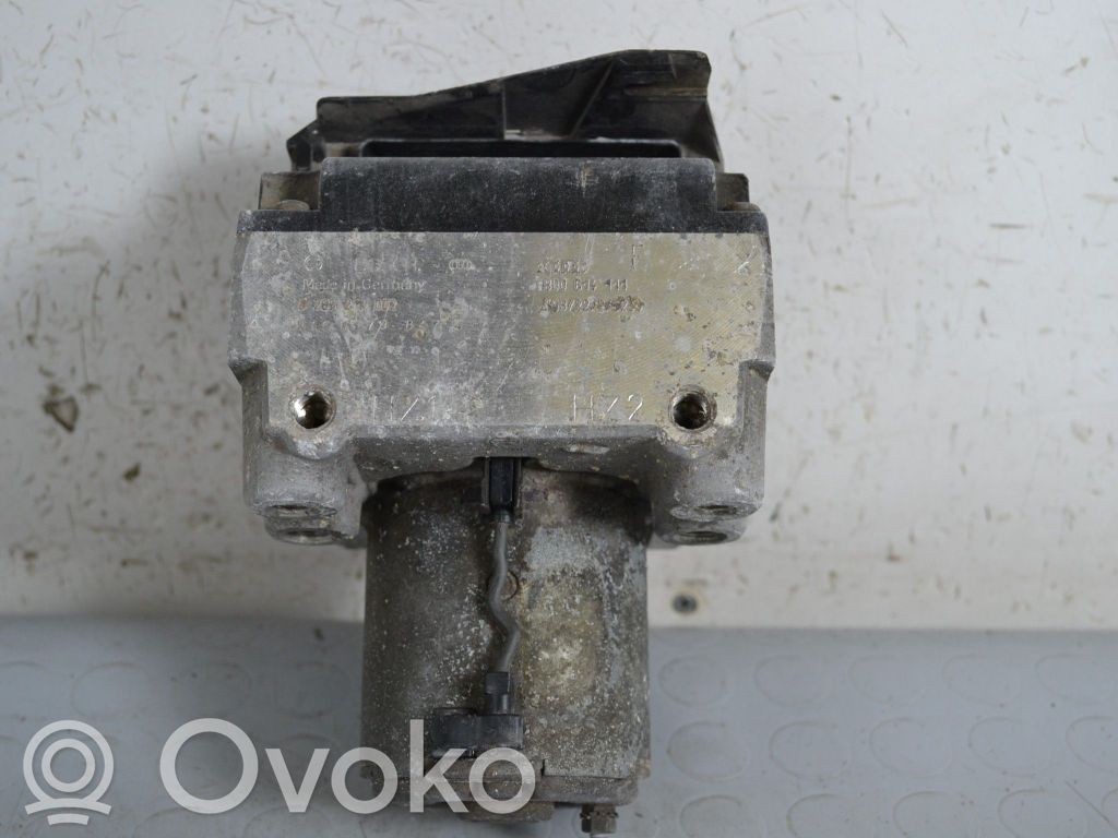 Audi A4 S4 B5 8D Bomba de ABS 