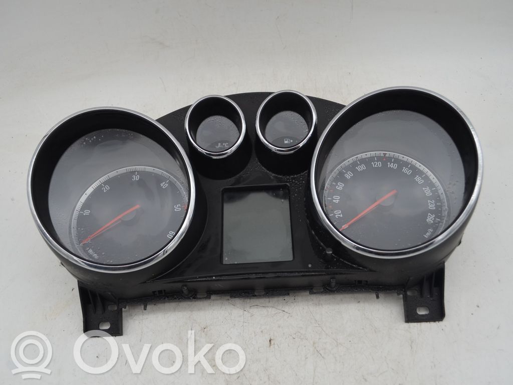 Opel Insignia A Geschwindigkeitsmesser Cockpit 