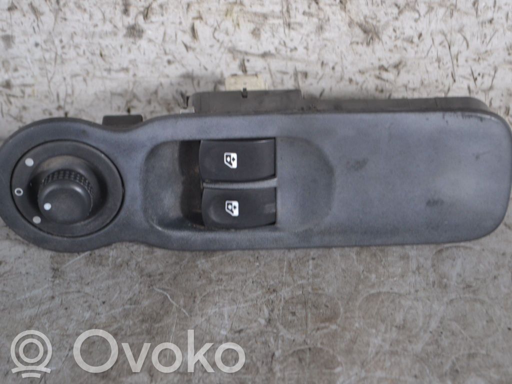 Renault Modus Electric window control switch 