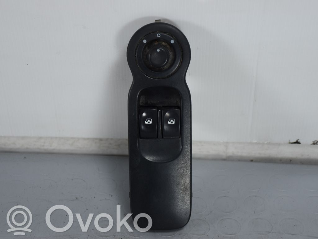 Renault Modus Electric window control switch 