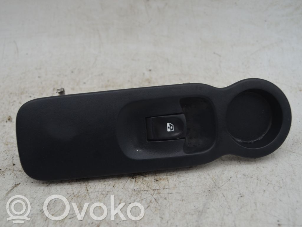 Renault Modus Electric window control switch 