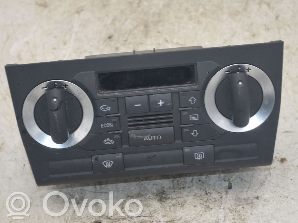 Audi A3 S3 8P Panel klimatyzacji 
