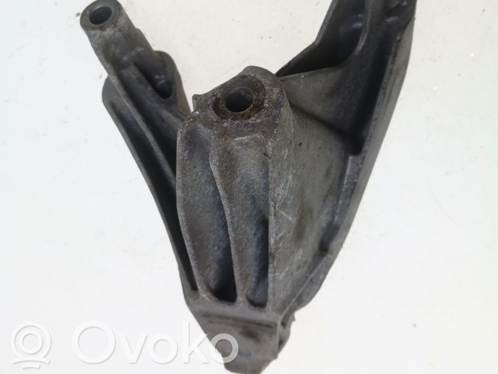 Engine mounting bracket   8K0199307CD