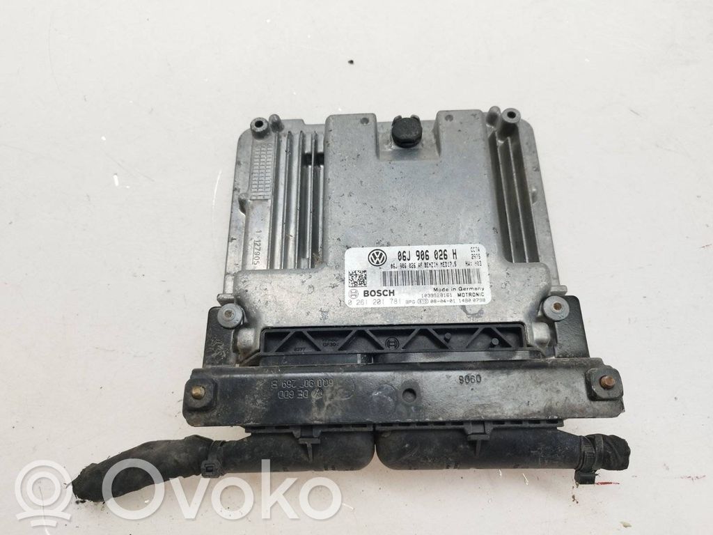 Volkswagen Tiguan Engine control unit/module 
