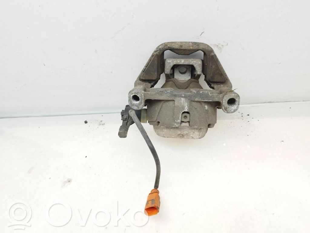 Engine mount bracket   MP5428